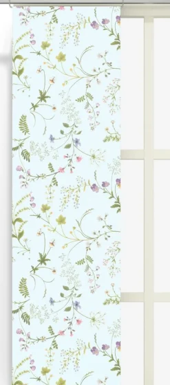 Blomsteryra ljusblå panelgardiner