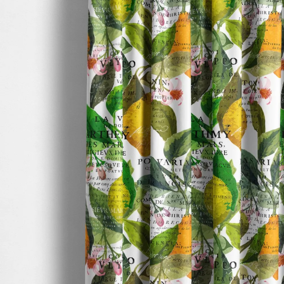 Citrus offwhite tyg – Ljus elegans med citrusdetaljer