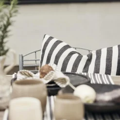 Cruella stripe svart kuddfodral