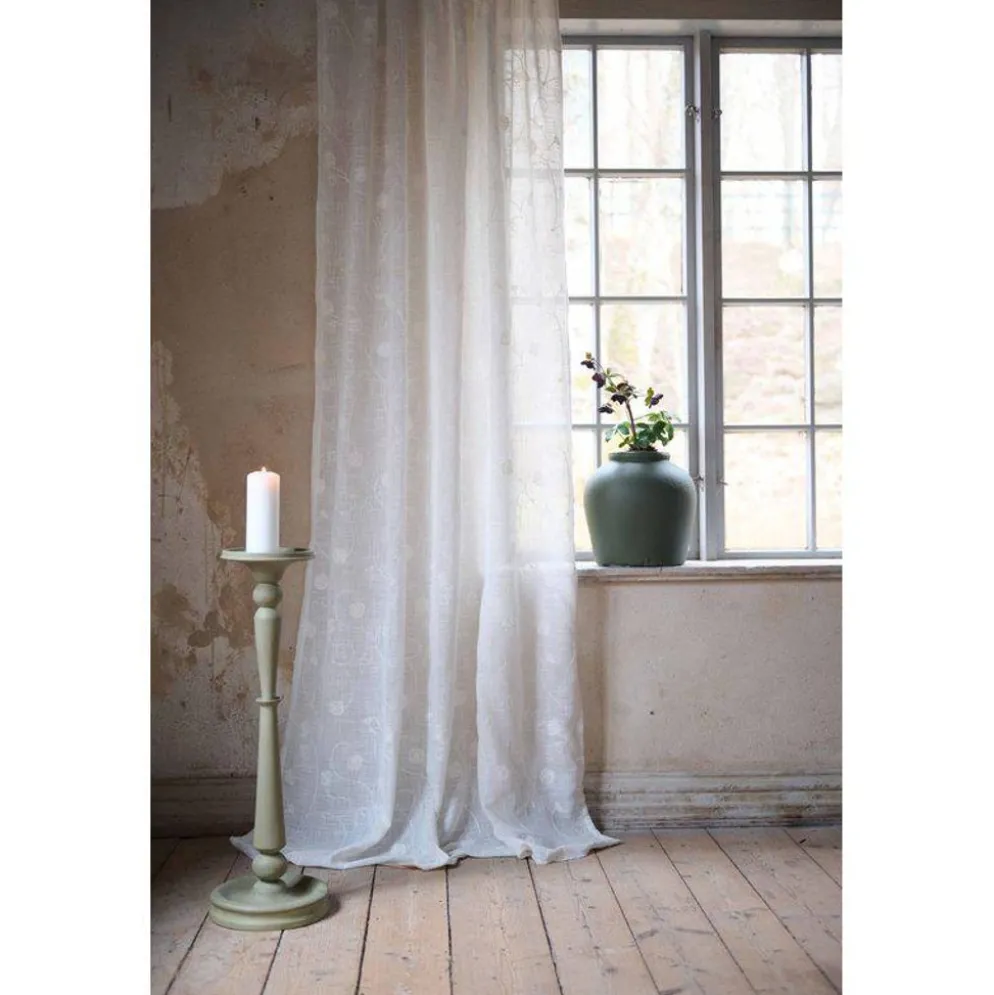 Desire offwhite gardiner – ljus och romantisk fönsterinramning
