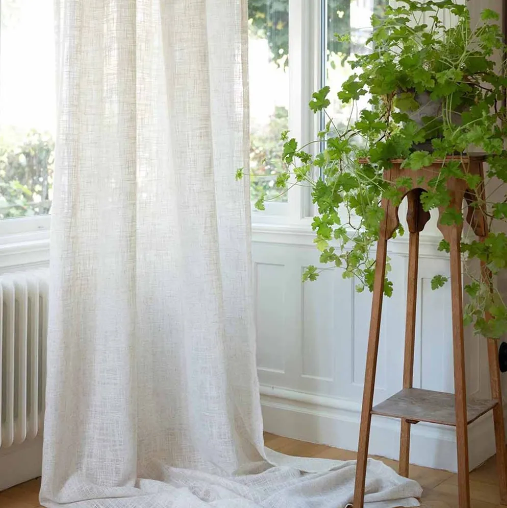 Enzo gardiner – elegant kombination av polyester och lin