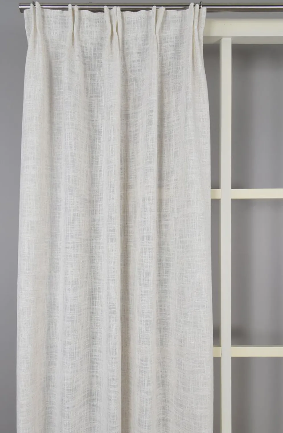 Enzo gardiner – elegant kombination av polyester och lin