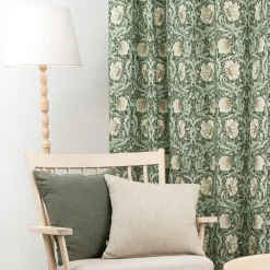 Grace grön gardiner - Klassisk blommig Arts and Crafts design