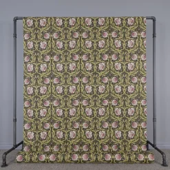 Grace rosa/grön tyg - Klassisk blommig Arts and Crafts design