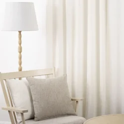 James offwhite gardiner – Modern linne-look med lyxigt fall