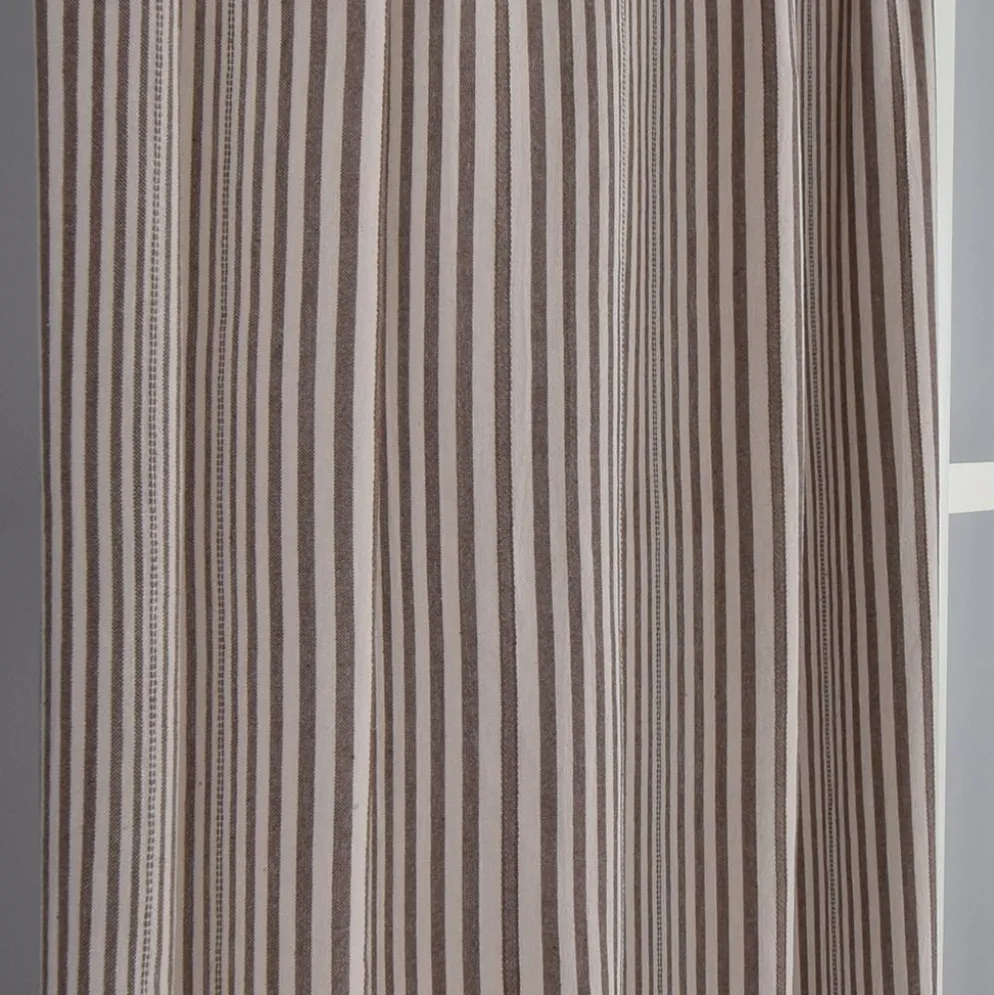 Karin brun randiga gardiner