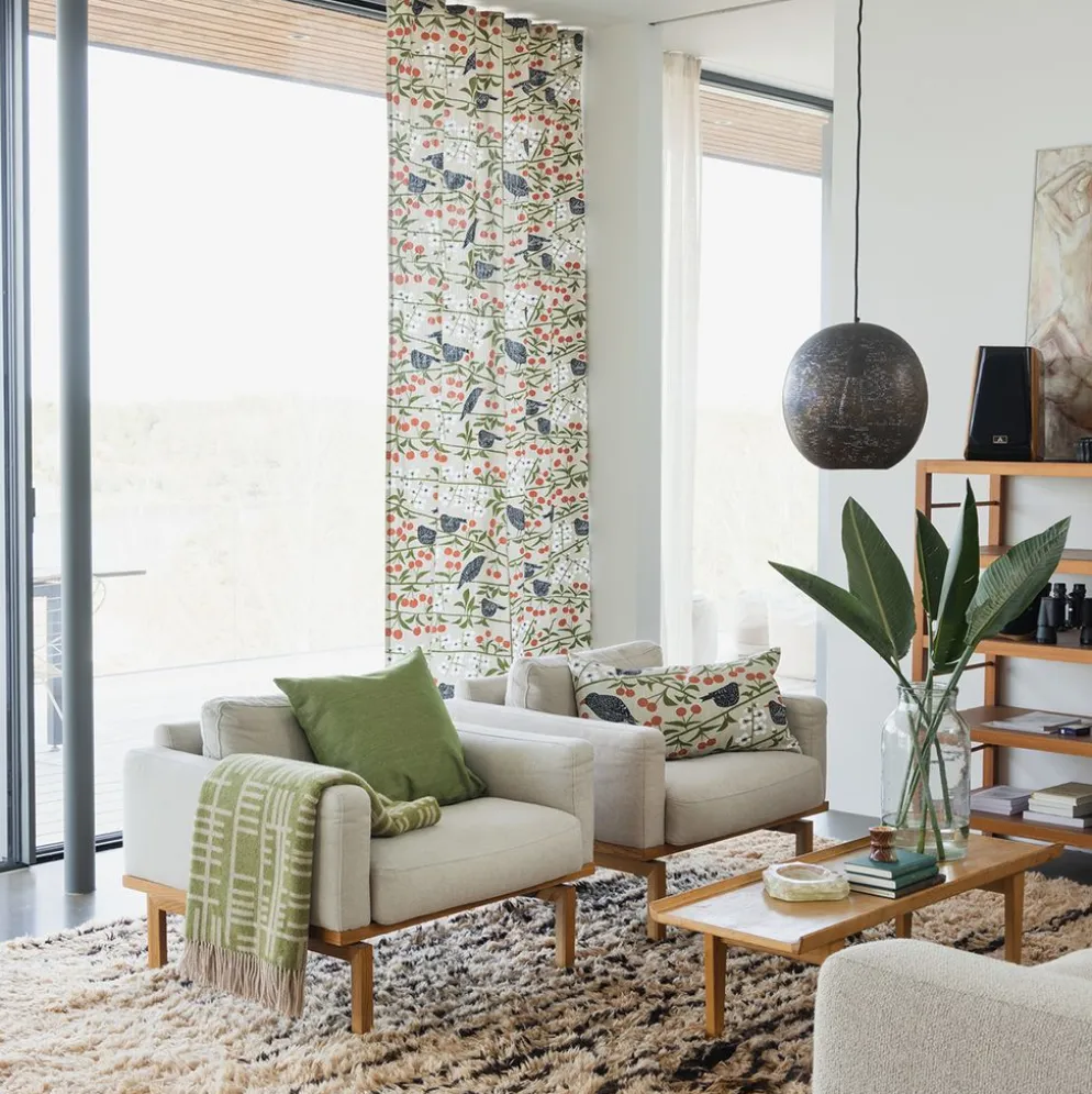 Körsbärsträdgården beige gardiner - Almedahls